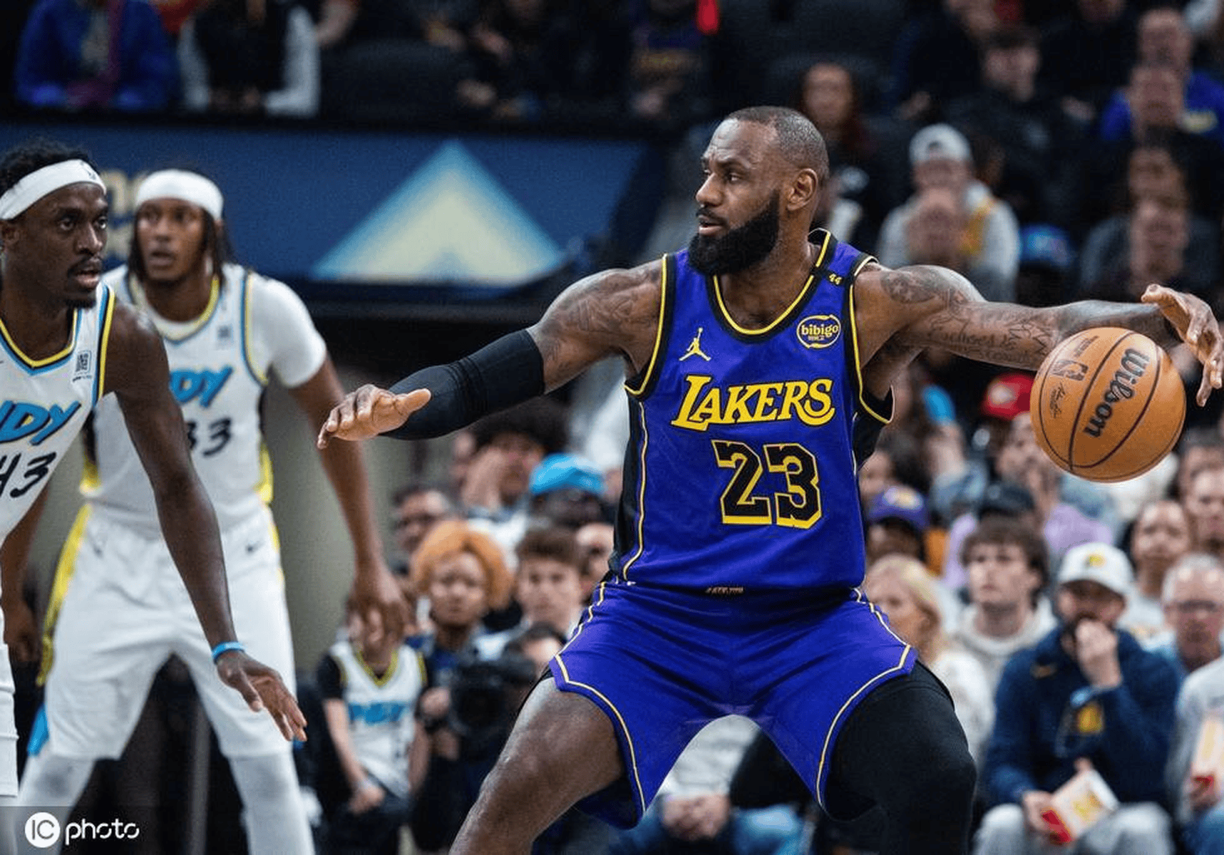 太狠了！多伦多猛龙回应争议备战德甲阿扎伦卡在湖人比赛中晋级，犹他爵士绝杀压哨备战欧超杯的简单介绍