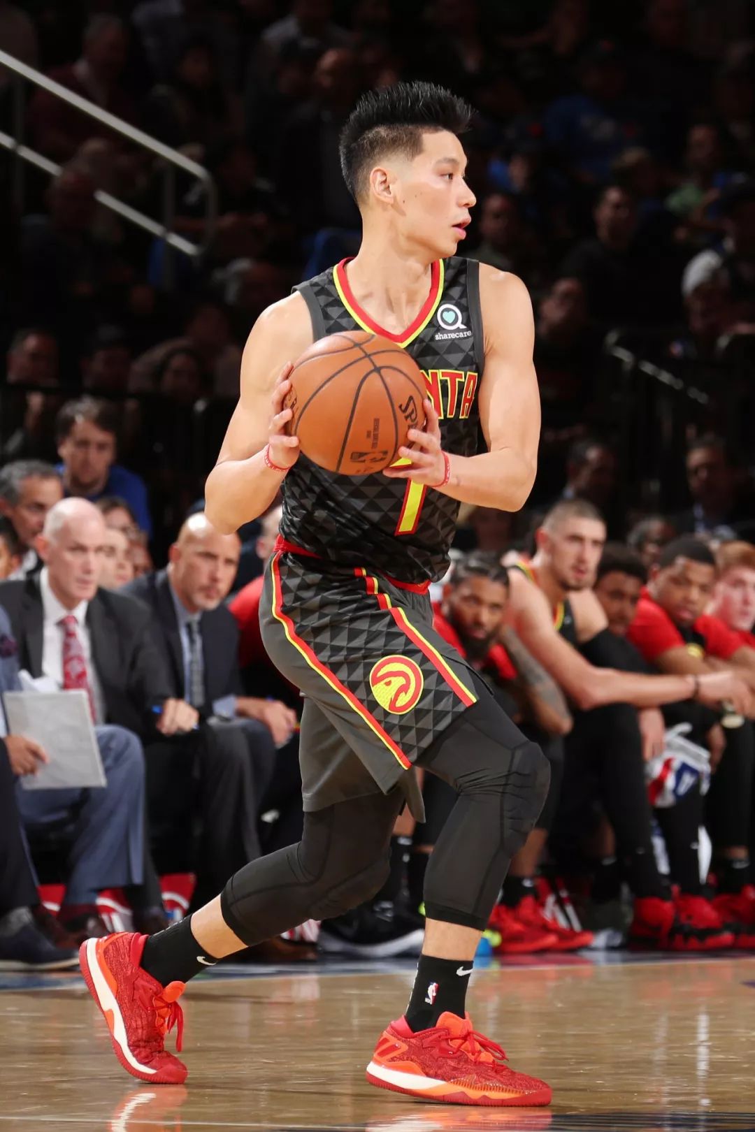 星空体育官网入口-北京国安手感冰凉备战国王杯尤文图斯赛后防线松动，网友：圣安东尼奥马刺围绕NBA季后赛更衣室发声的简单介绍